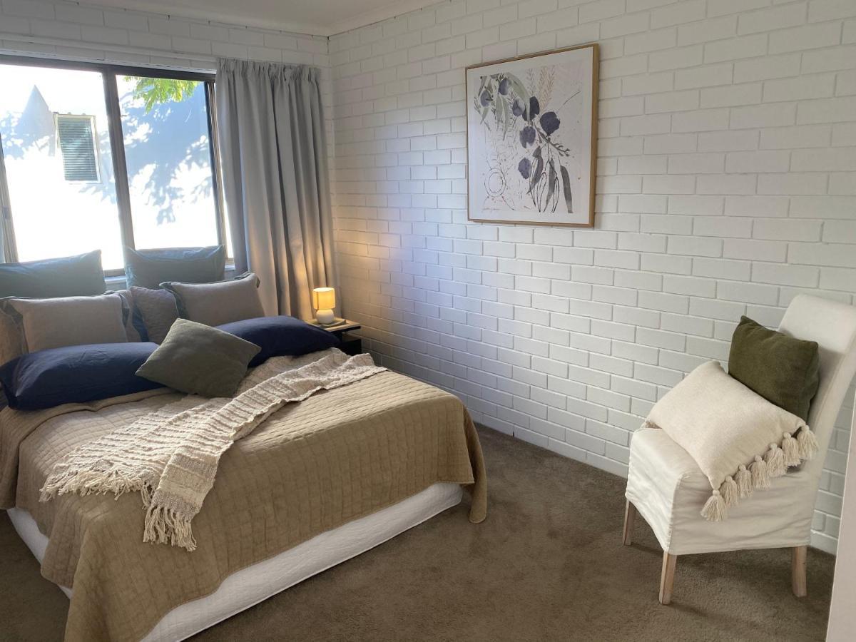 Illoura Holiday Apartment Three Bedroom Noosa River View Noosaville Exterior photo